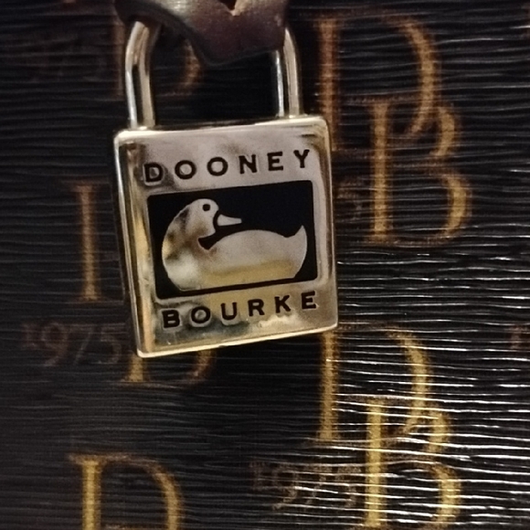 VTG Dooney & Bourke Camel & Brown Vacchetta Leather Monogram Handbag Crossbody - Picture 2 of 15